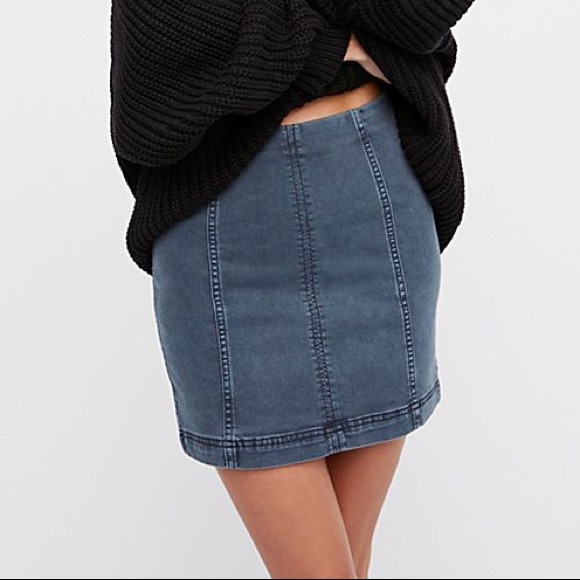 Free People Denim Skirt size 6 - Picture 1 of 2